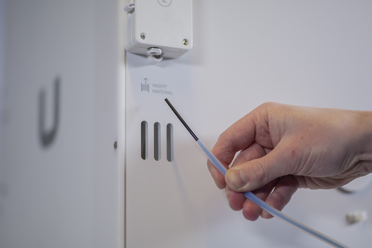 9. Feed-material-through-Bowden-tube.jpeg