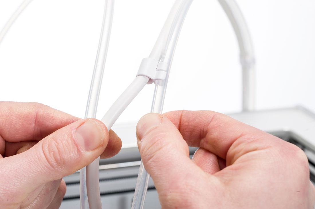 Remove-Bowden-cable-clips.jpeg