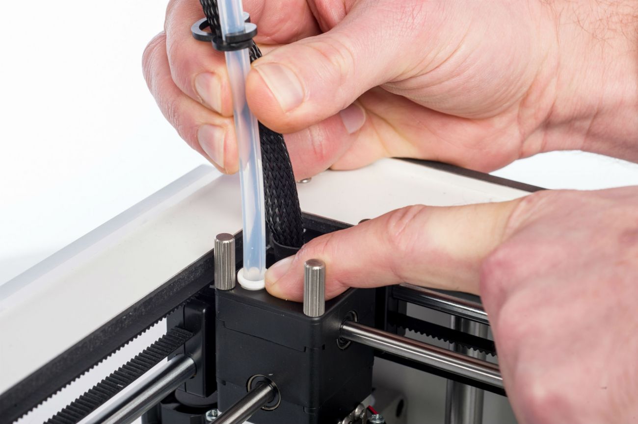 how_to_clean_the_Bowden_tube_Pulling_out_the_Bowden_tube.jpg