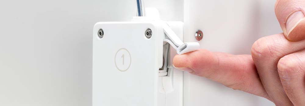 4-Feeder-lever-up.jpg