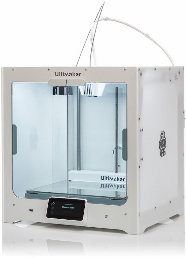 images/UltimakerS5R1-Robot.jpeg